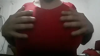 Chupando el juguete de mami 14